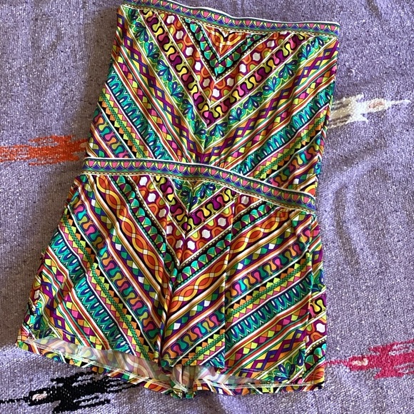 NWT-TRINA TURK Peruvian Romper Swim Suit Cover Up Strapless Summer Colorful Sz S - Picture 2 of 4